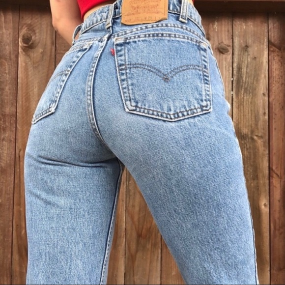 Levi's Denim - Vintage Levi’s • 512 Slim Fit High Waisted Jeans